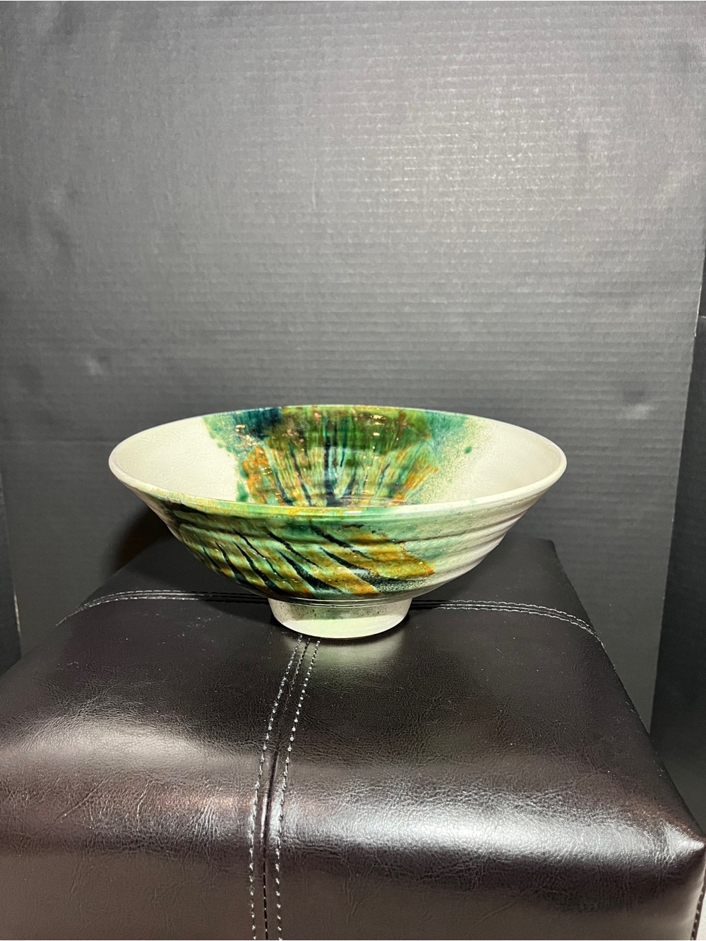 Artisan Signed High Quality Studio Pottery we Bowl w Green and Gold Splash